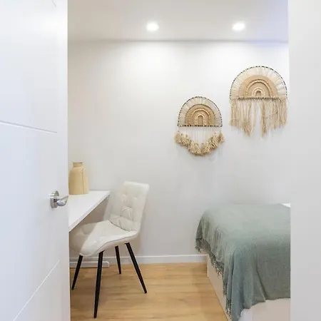 Apartment Trinidad & Central By Ele Malaga